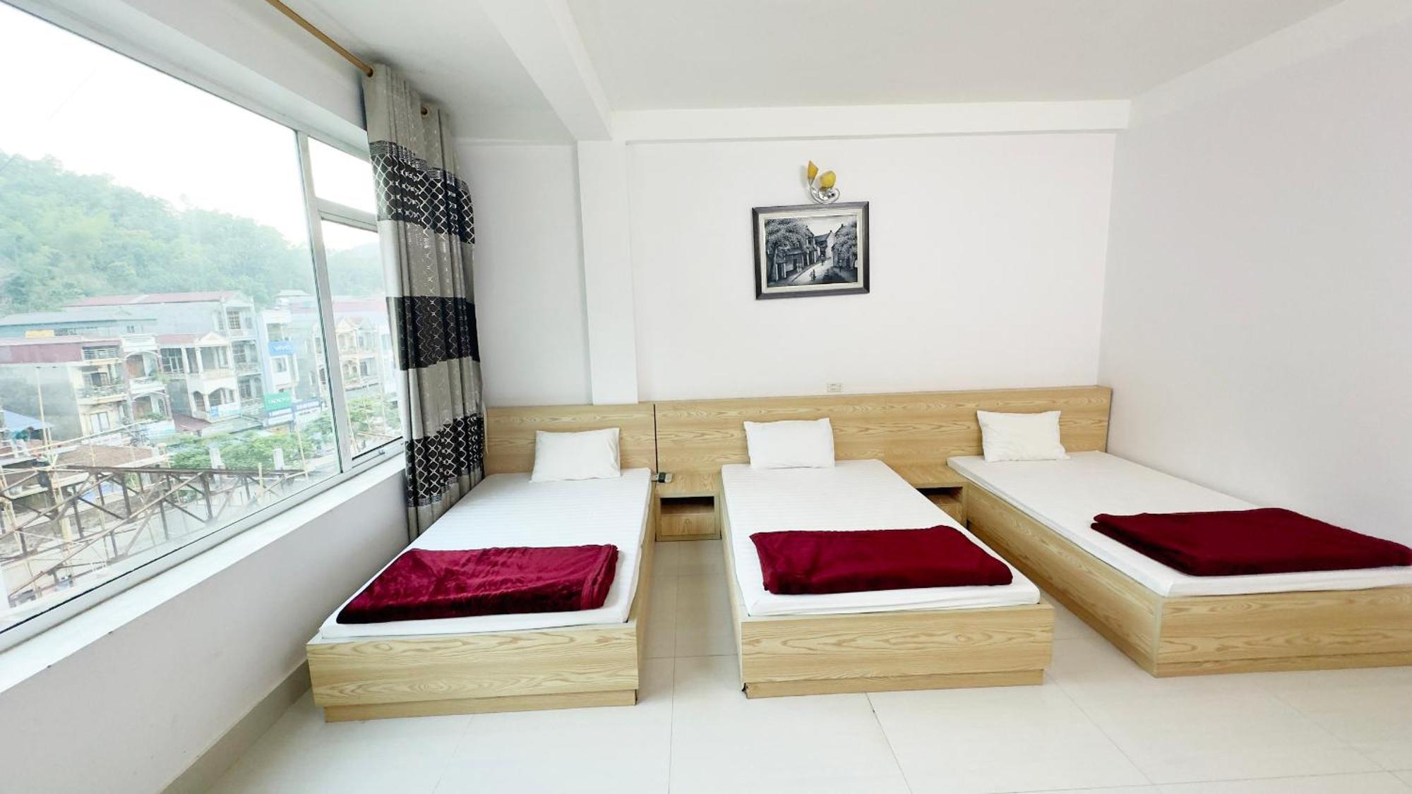 Quy Anh Hotel Bao Lac Town מראה חיצוני תמונה
