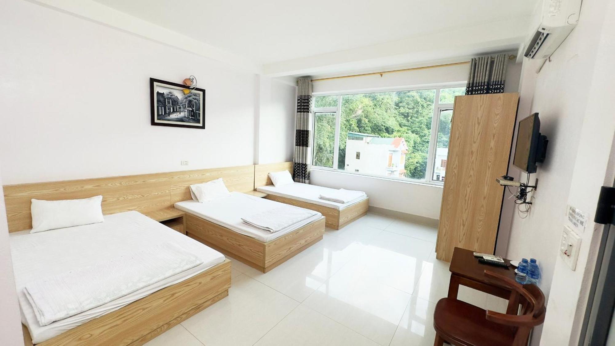 Quy Anh Hotel Bao Lac Town מראה חיצוני תמונה