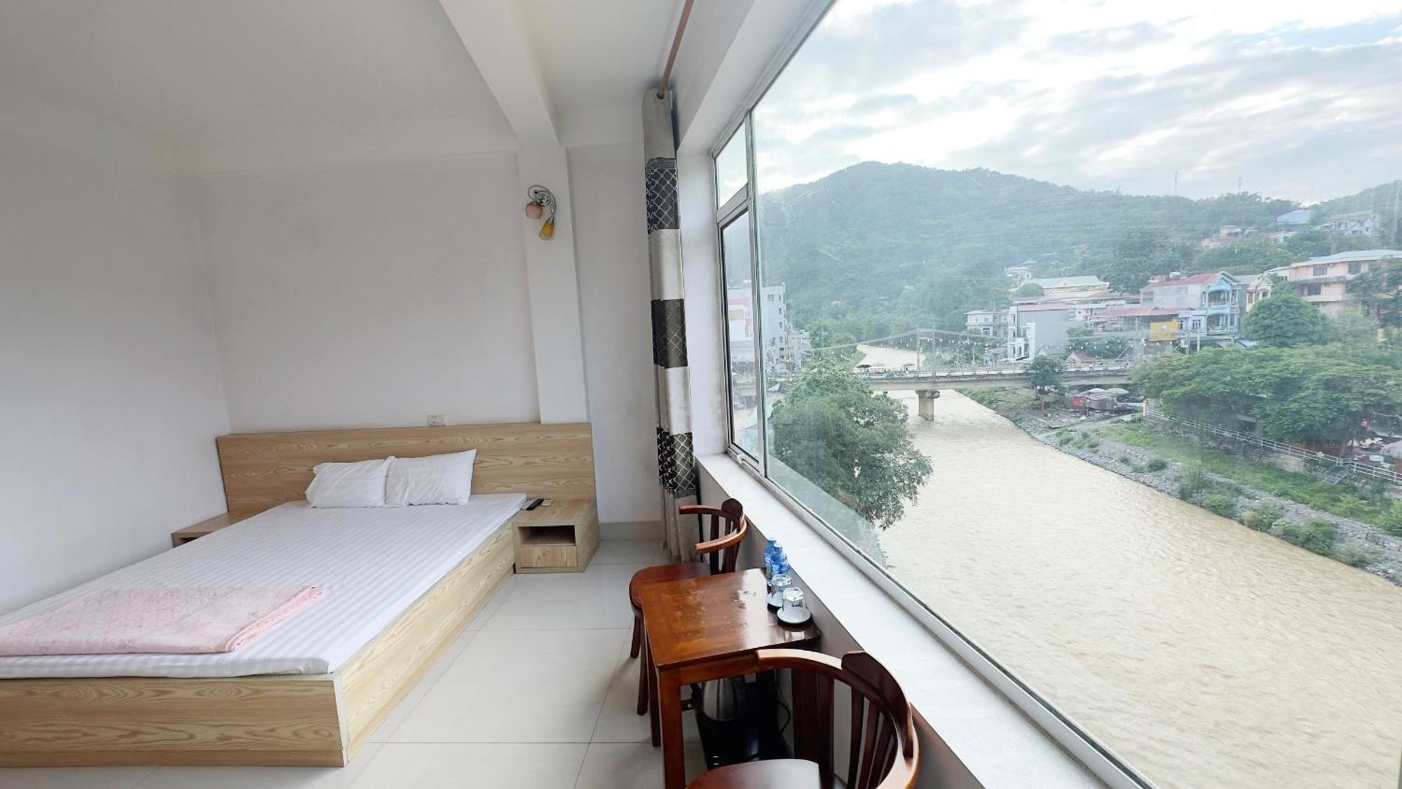 Quy Anh Hotel Bao Lac Town מראה חיצוני תמונה