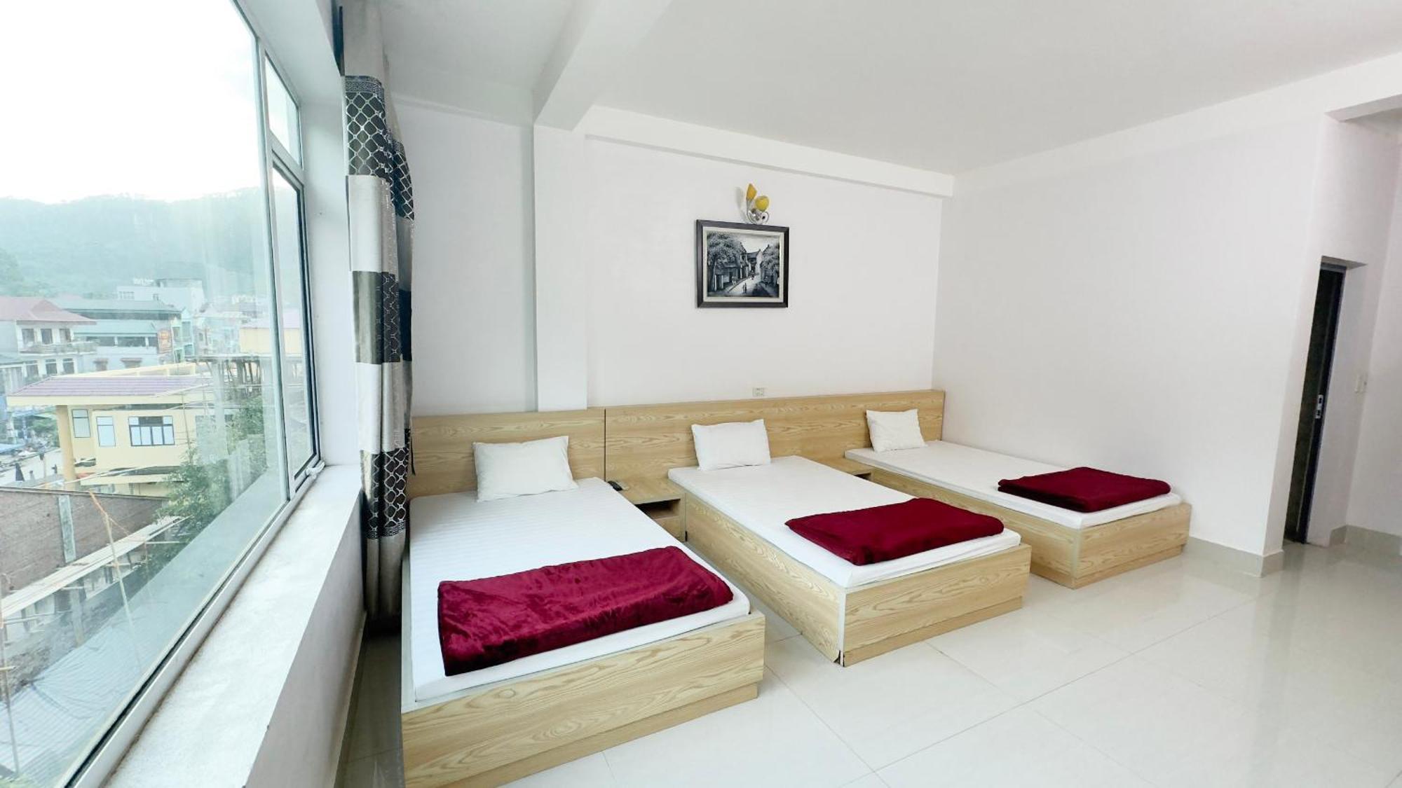 Quy Anh Hotel Bao Lac Town מראה חיצוני תמונה