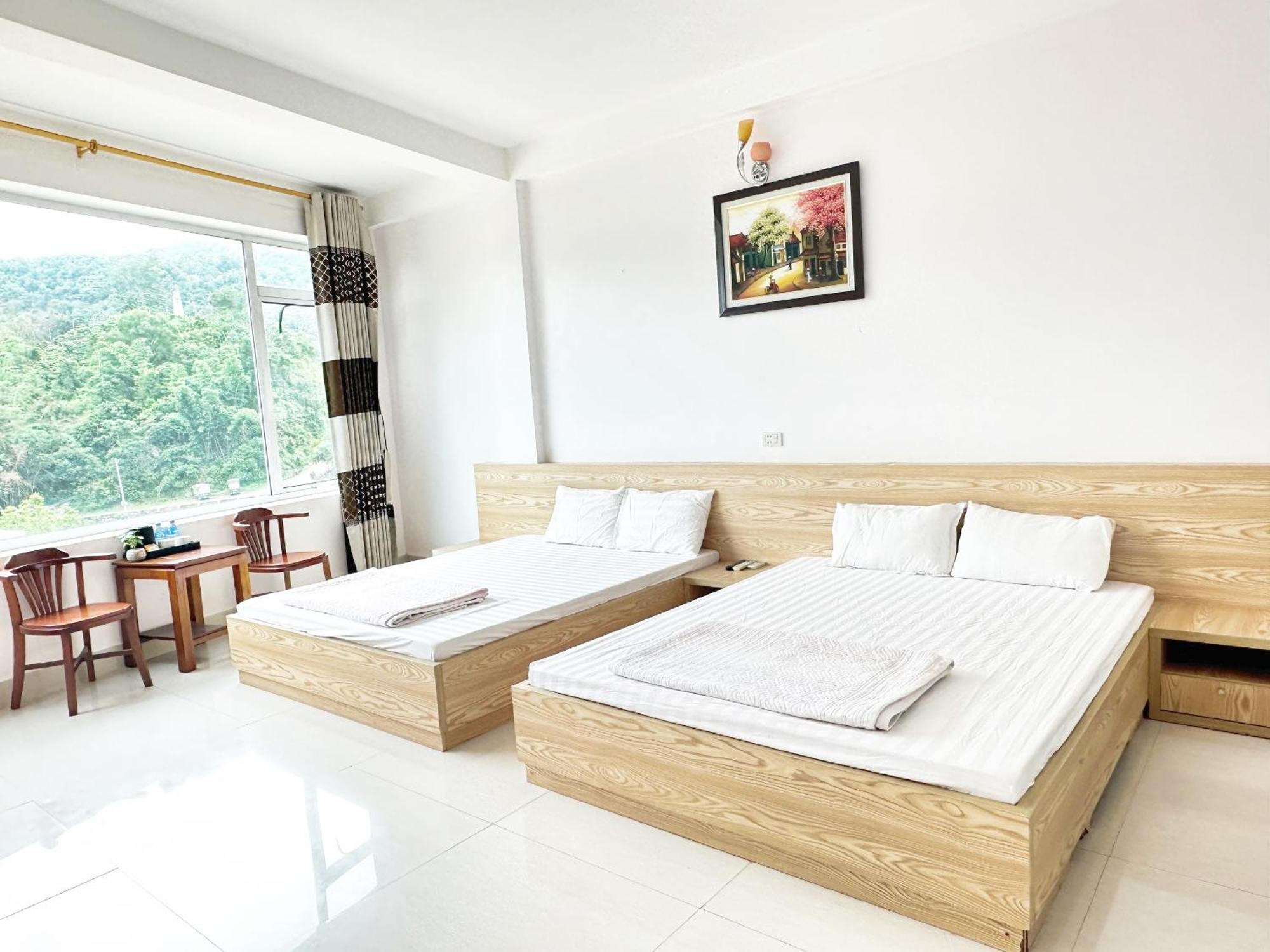 Quy Anh Hotel Bao Lac Town מראה חיצוני תמונה