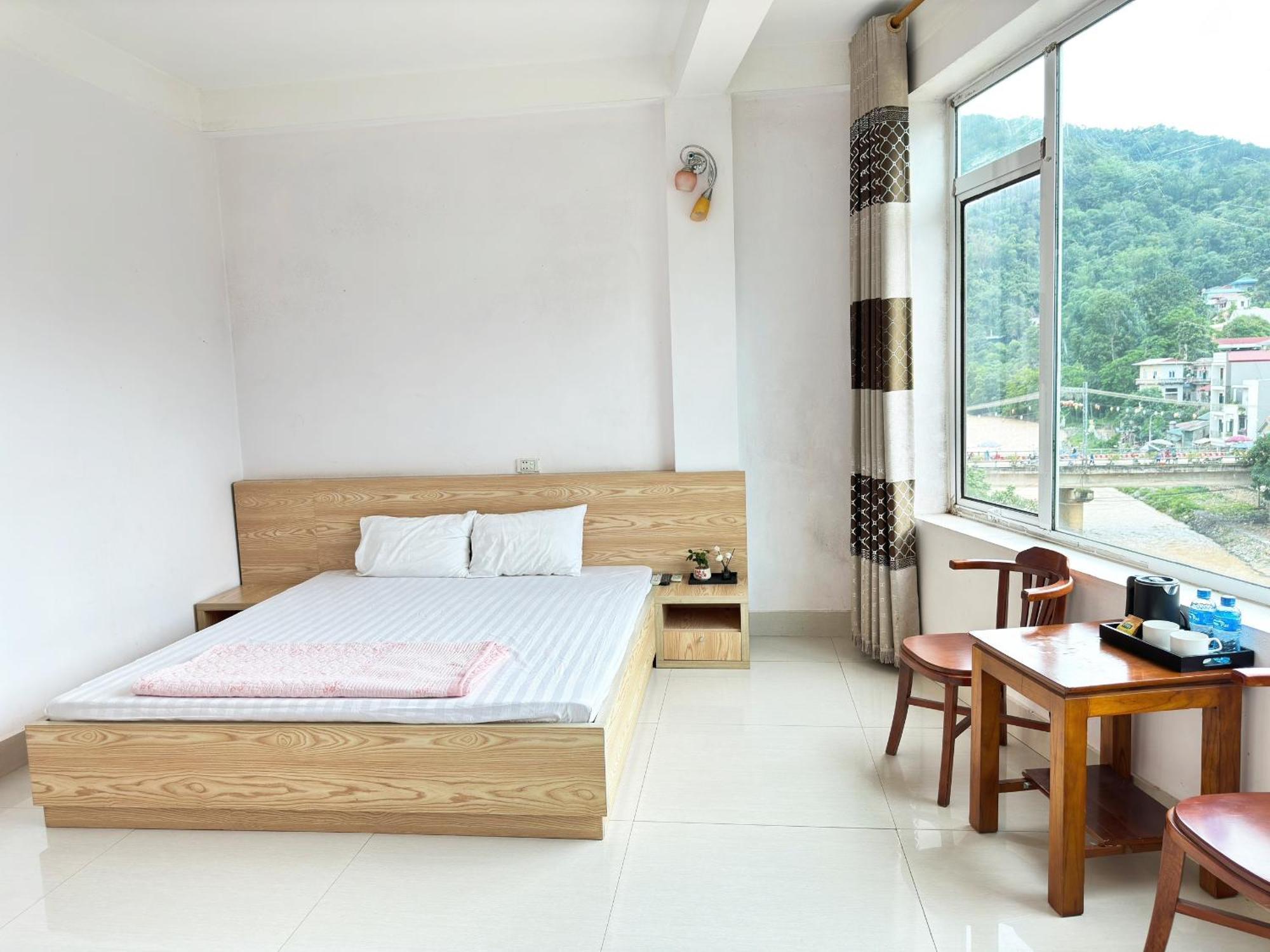 Quy Anh Hotel Bao Lac Town מראה חיצוני תמונה